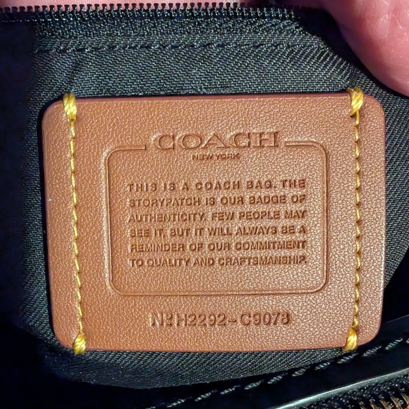 Coach Badge Jacquard Dalton 31 Black Gold Shoulder Bag